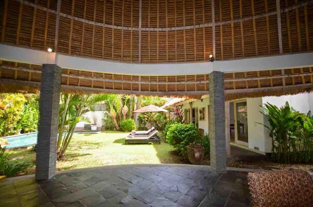 A Cozy 3 Bedrooms With Pool Villa Seminyak (Bali)